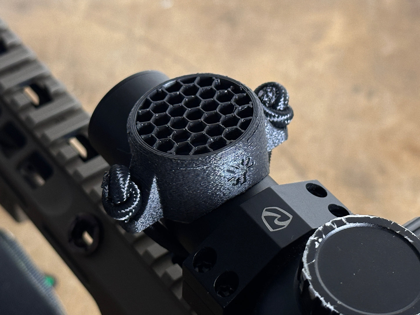 30mm Circle Hex-Grid and Scope Cap